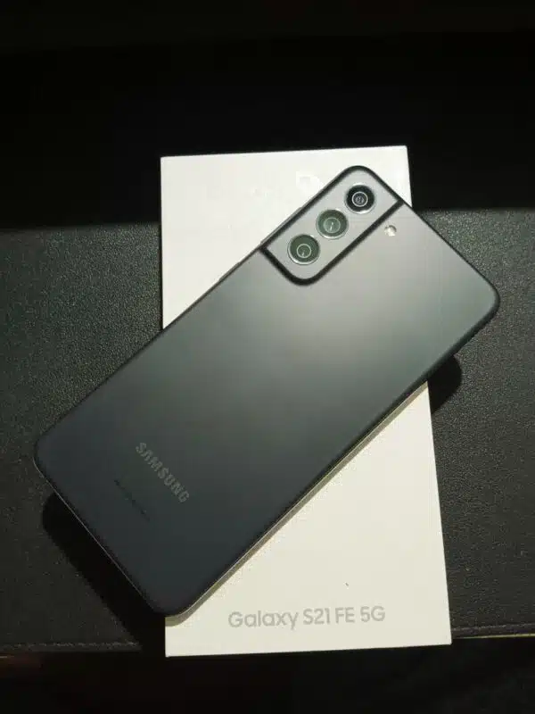 ⁦ערכת מכשיר חדש סמסונג Samsung S21 FE 5G - 128GB G990⁩ – תמונה ⁦3⁩