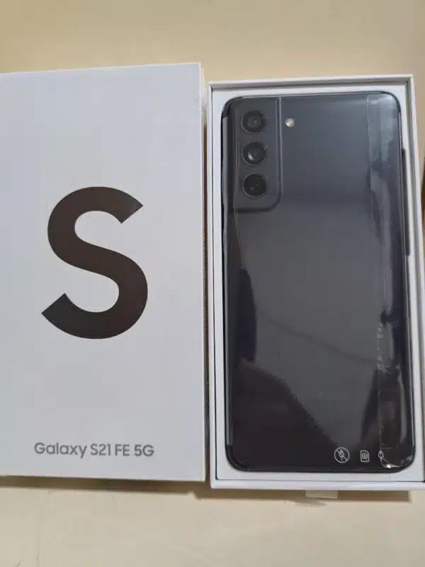 ⁦ערכת מכשיר חדש סמסונג Samsung S21 FE 5G - 128GB G990⁩ – תמונה ⁦2⁩